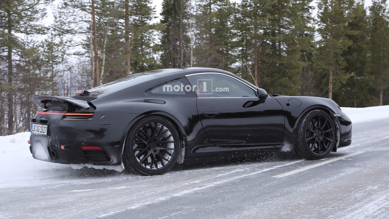 2019 Porsche 911 spy photo