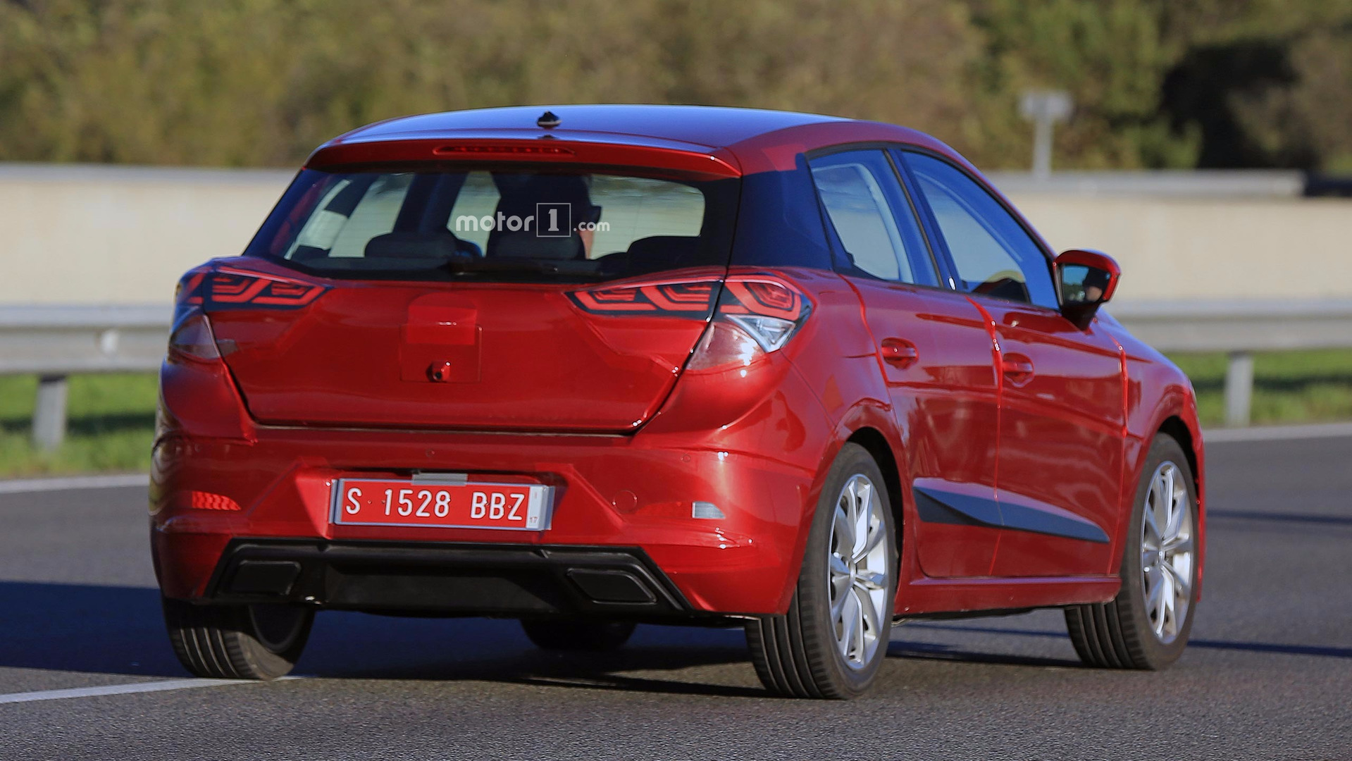 2017-seat-ibiza-spy-pics.jpg