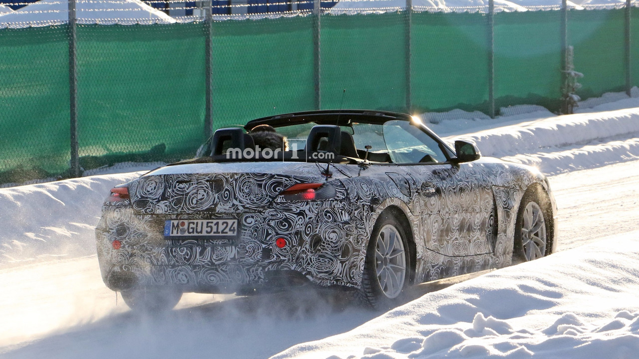 2018 BMW Z5 spy photo